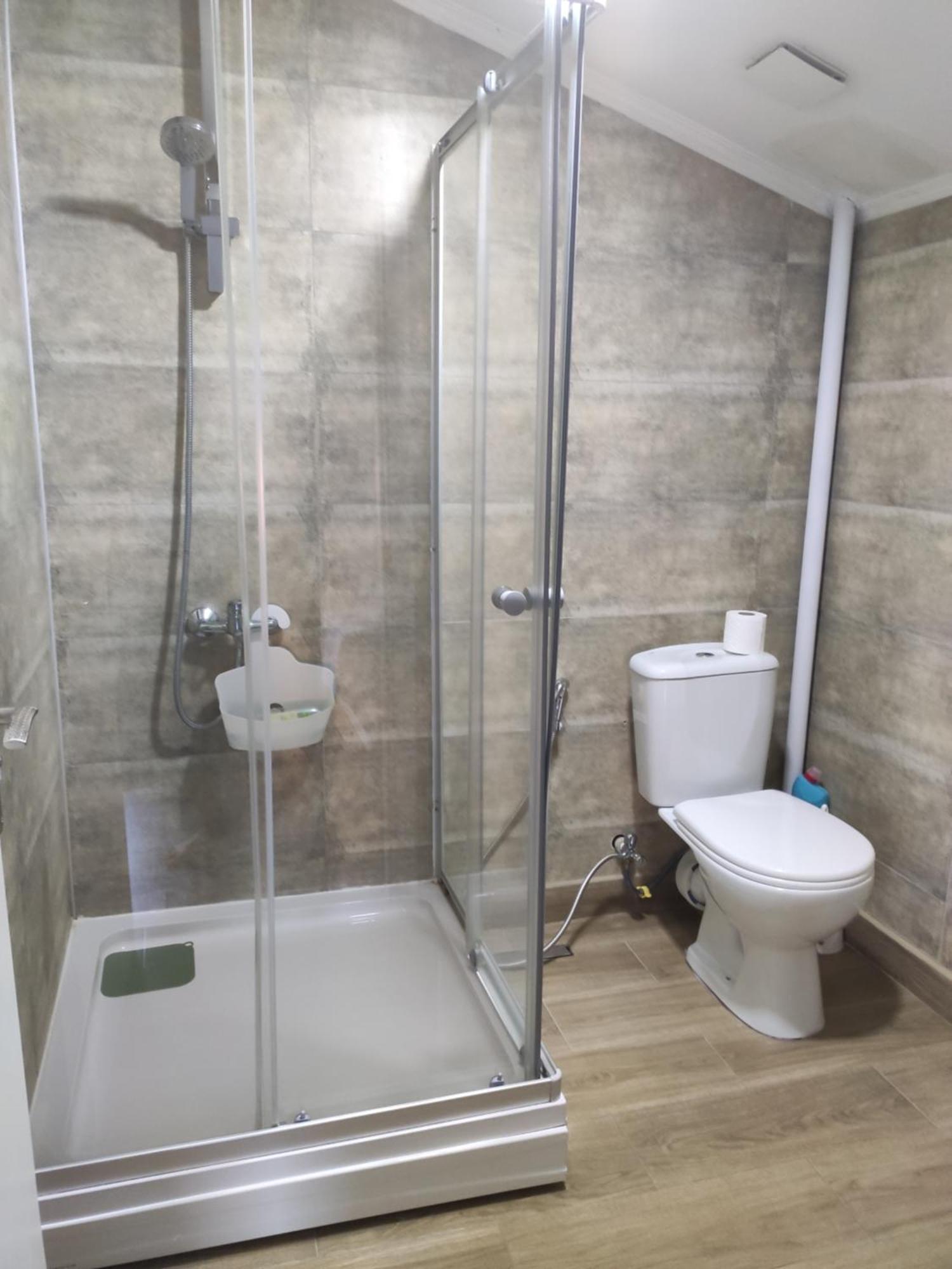 Family Нotel Banuri Кутаиси Екстериор снимка