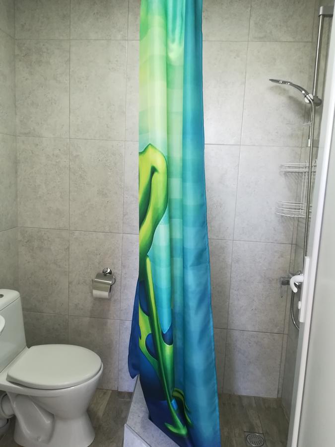 Family Нotel Banuri Кутаиси Екстериор снимка
